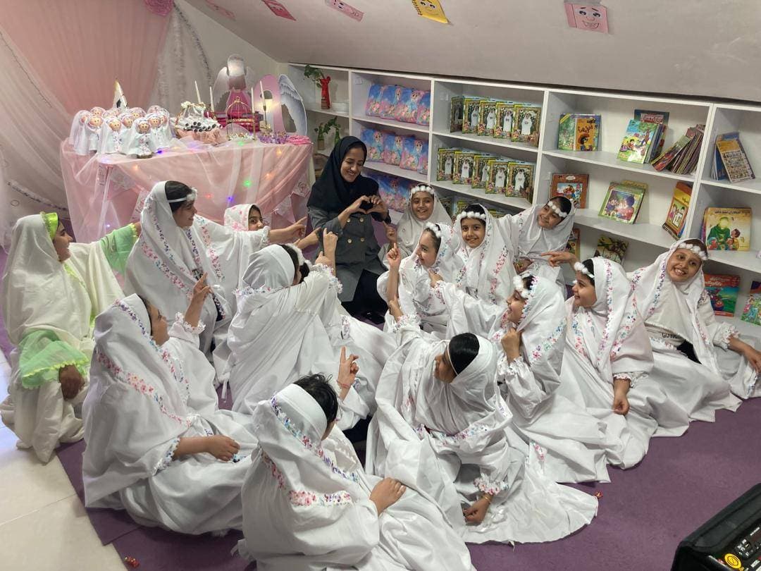 دبستان مهر و ماه