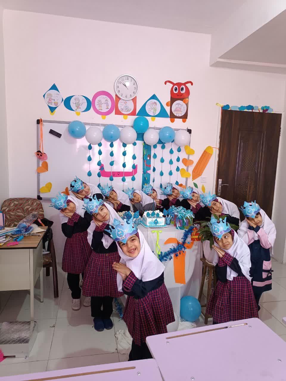 دبستان مهر و ماه